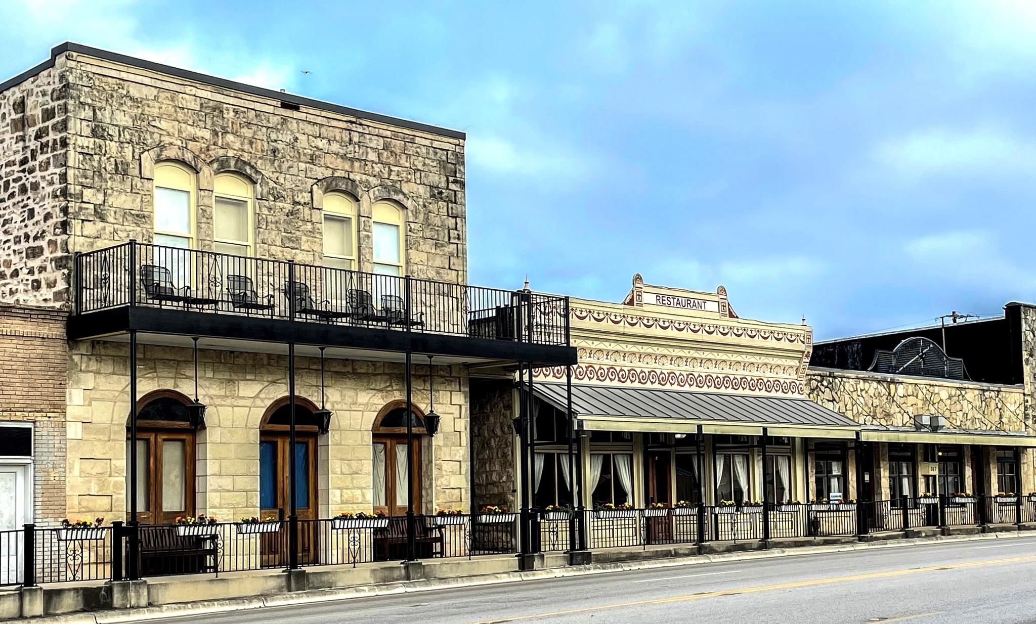 Uptown Blanco Ballroom